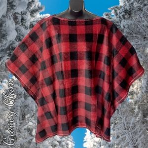 GROOVY GLAM Red and Black Buffalo Plaid Plush Poncho